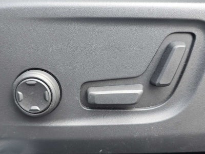 2026 Volvo XC40 Core