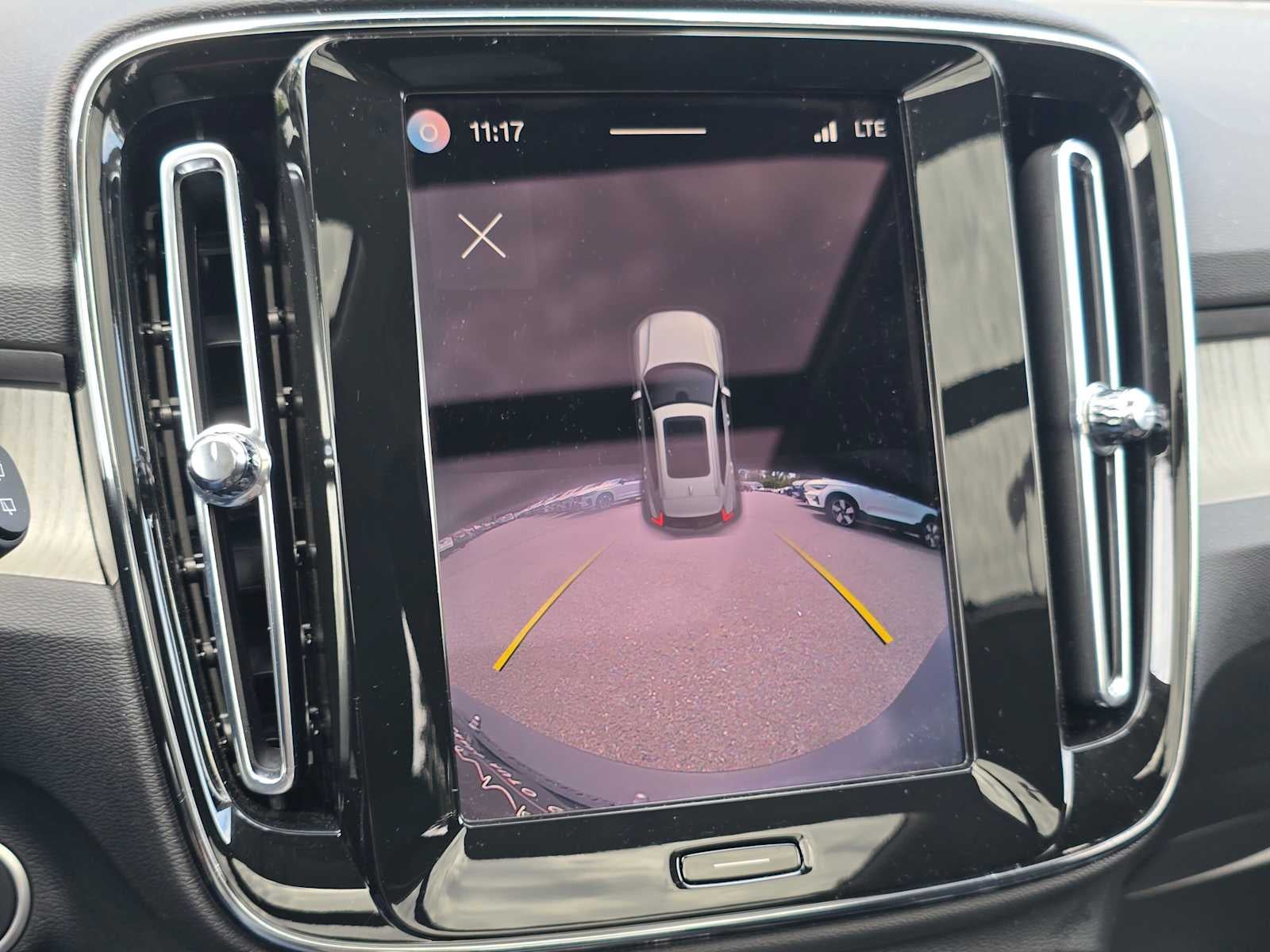 2026 Volvo XC40 Core