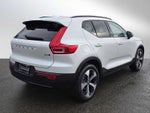 2024 Volvo XC40 Core Dark Theme