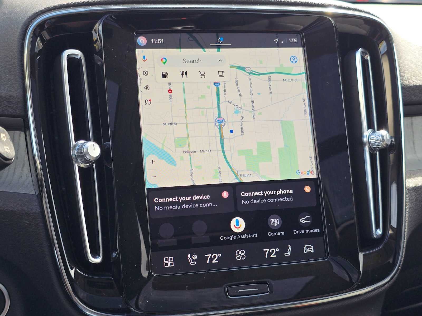 2024 Volvo XC40 Core Bright Theme