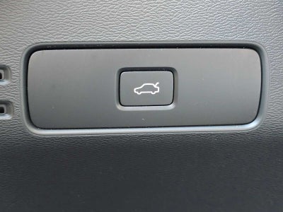 2024 Volvo XC40 Core Bright Theme