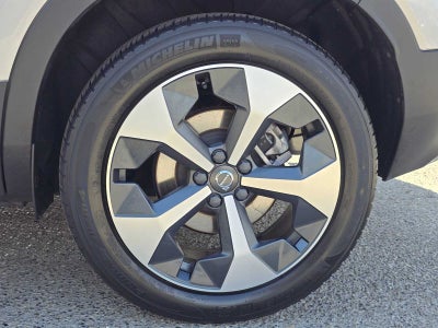 2024 Volvo XC40 Core Bright Theme