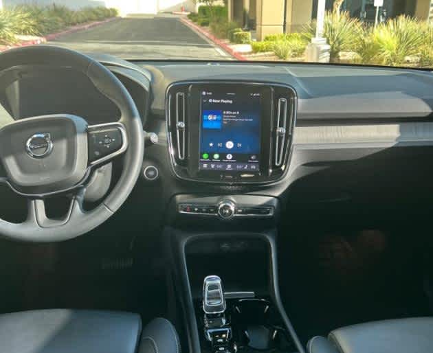 2024 Volvo XC40 Plus Dark Theme