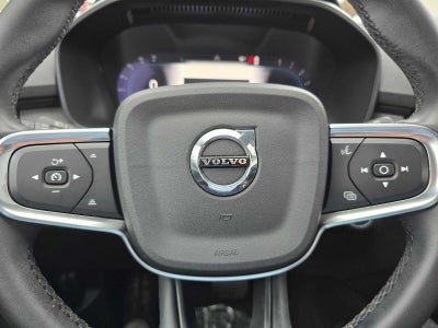 2024 Volvo XC40 Plus Dark Theme