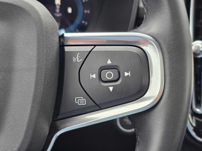 2024 Volvo XC40 Plus Dark Theme