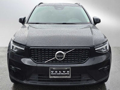 2024 Volvo XC40 Plus Dark Theme