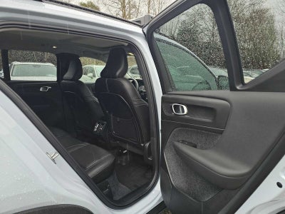 2025 Volvo XC40 Ultra Dark Theme