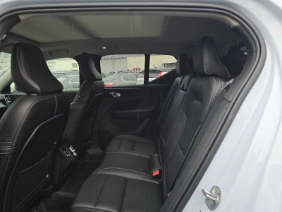 2025 Volvo XC40 Ultra Dark Theme