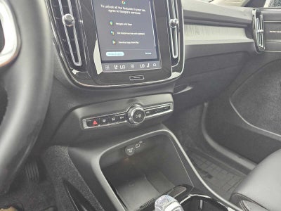 2025 Volvo XC40 Ultra Dark Theme