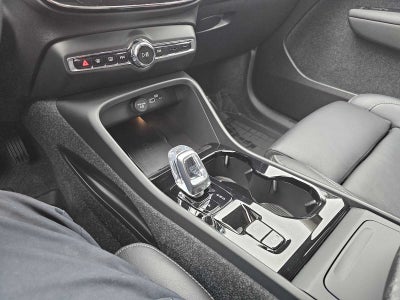 2025 Volvo XC40 Ultra Dark Theme