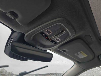 2025 Volvo XC40 Ultra Dark Theme