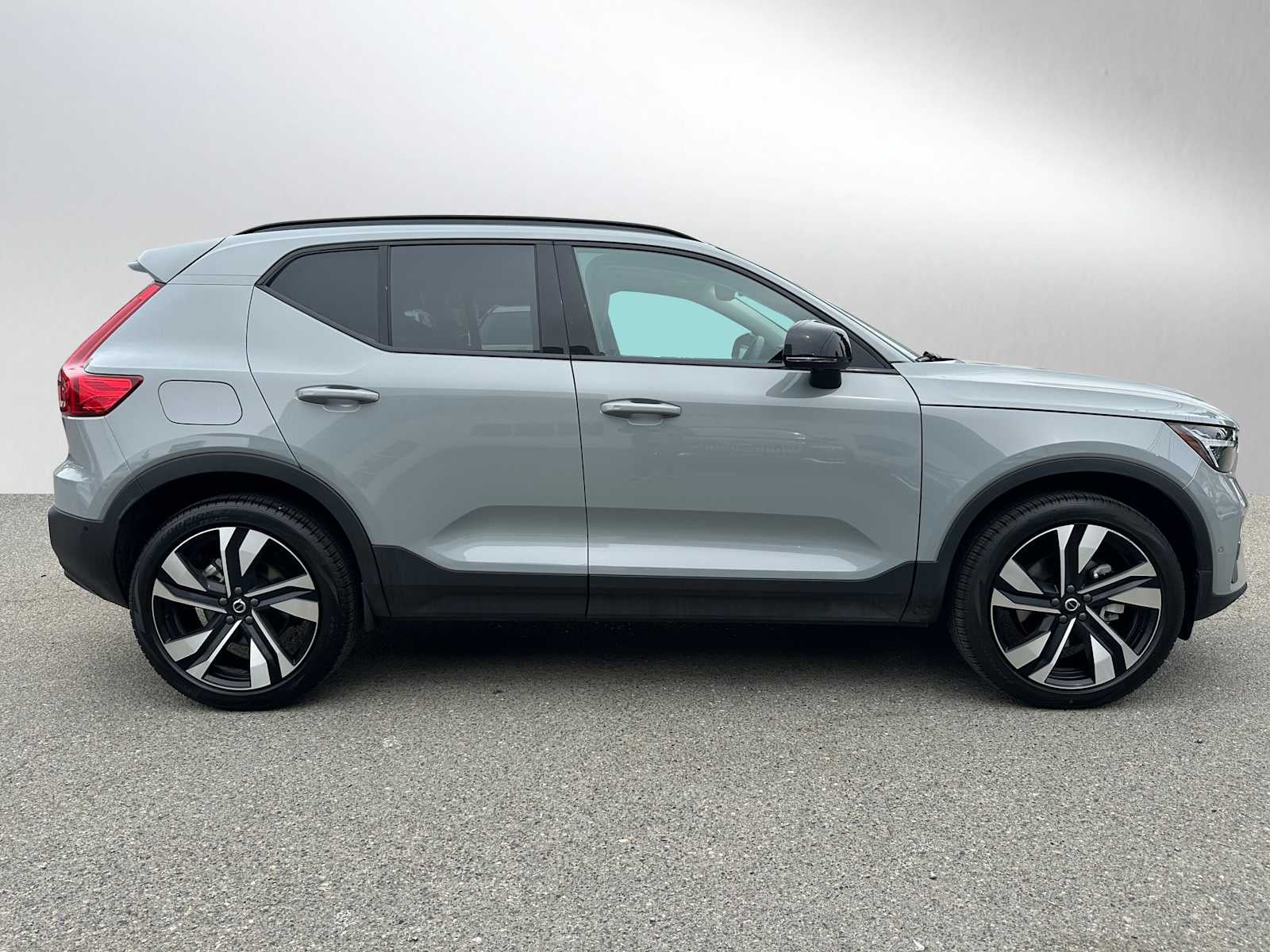 2026 Volvo XC40 Ultra