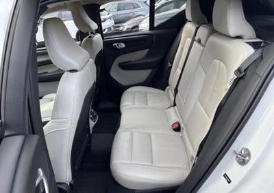 2023 Volvo XC40 Plus Bright Theme