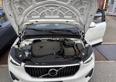 2023 Volvo XC40 Plus Bright Theme