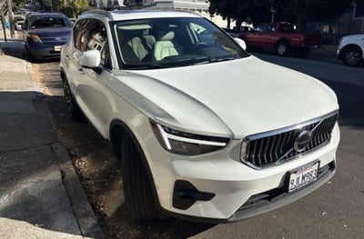 2023 Volvo XC40 Plus Bright Theme