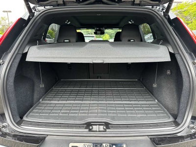 2023 Volvo XC40 Plus Dark Theme