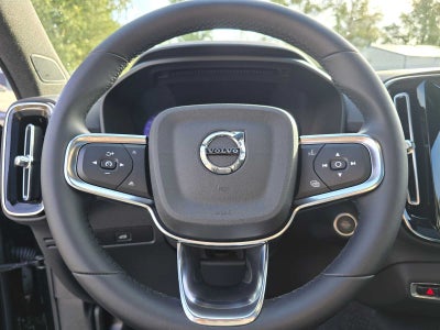 2023 Volvo XC40 Plus Dark Theme