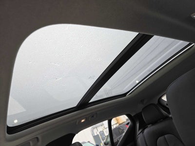 2023 Volvo XC40 Ultimate Dark Theme