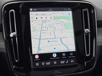 2023 Volvo XC40 Ultimate Dark Theme