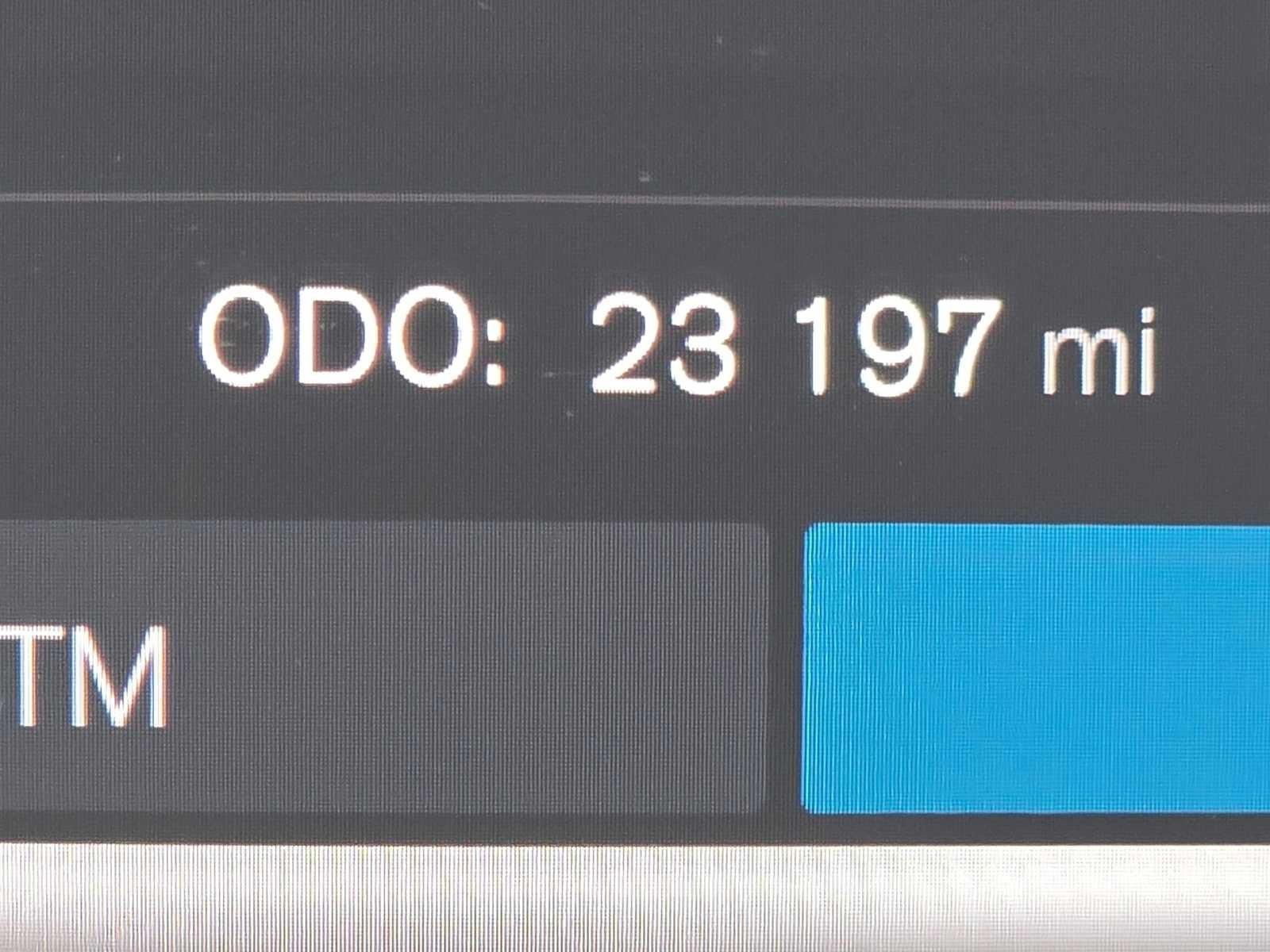 2023 Volvo XC40 Ultimate Dark Theme