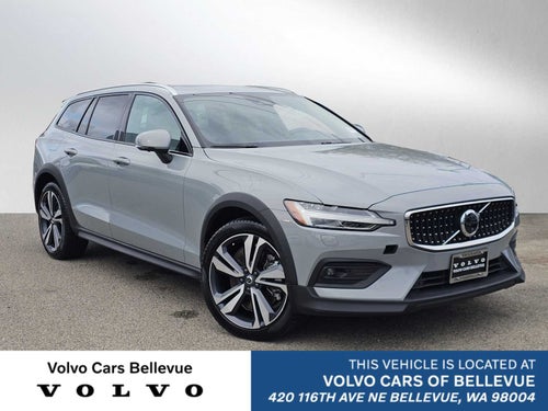 2025 Volvo V60 Cross Country Plus