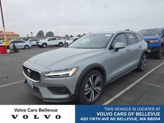 2025 Volvo V60 Cross Country Plus