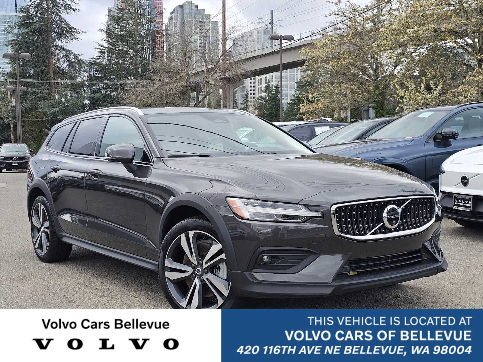 2025 Volvo V60 Cross Country Plus