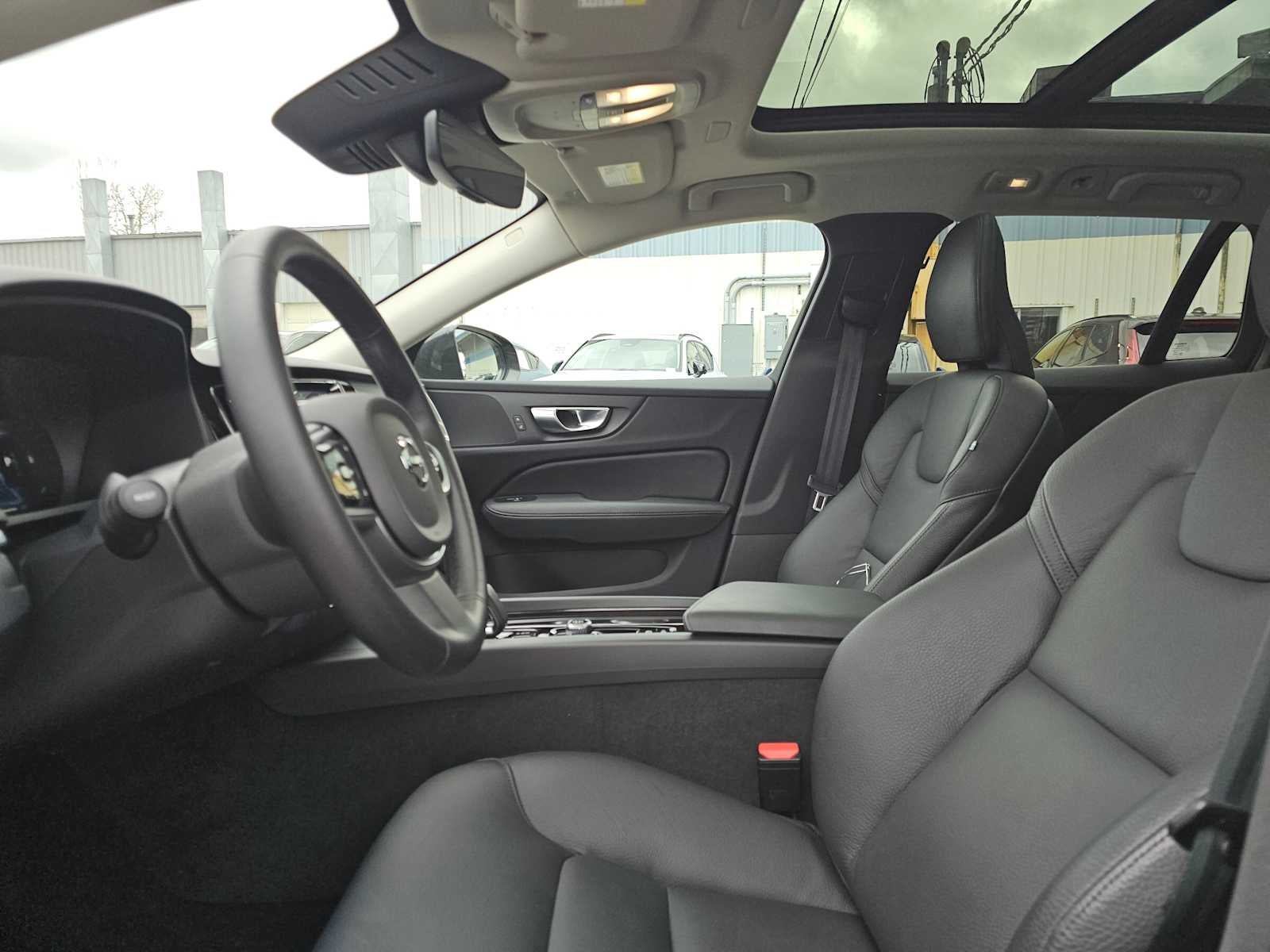 2025 Volvo V60 Cross Country Plus