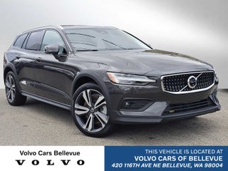 2025 Volvo V60 Cross Country Plus