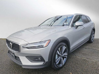2025 Volvo V60 Cross Country Plus