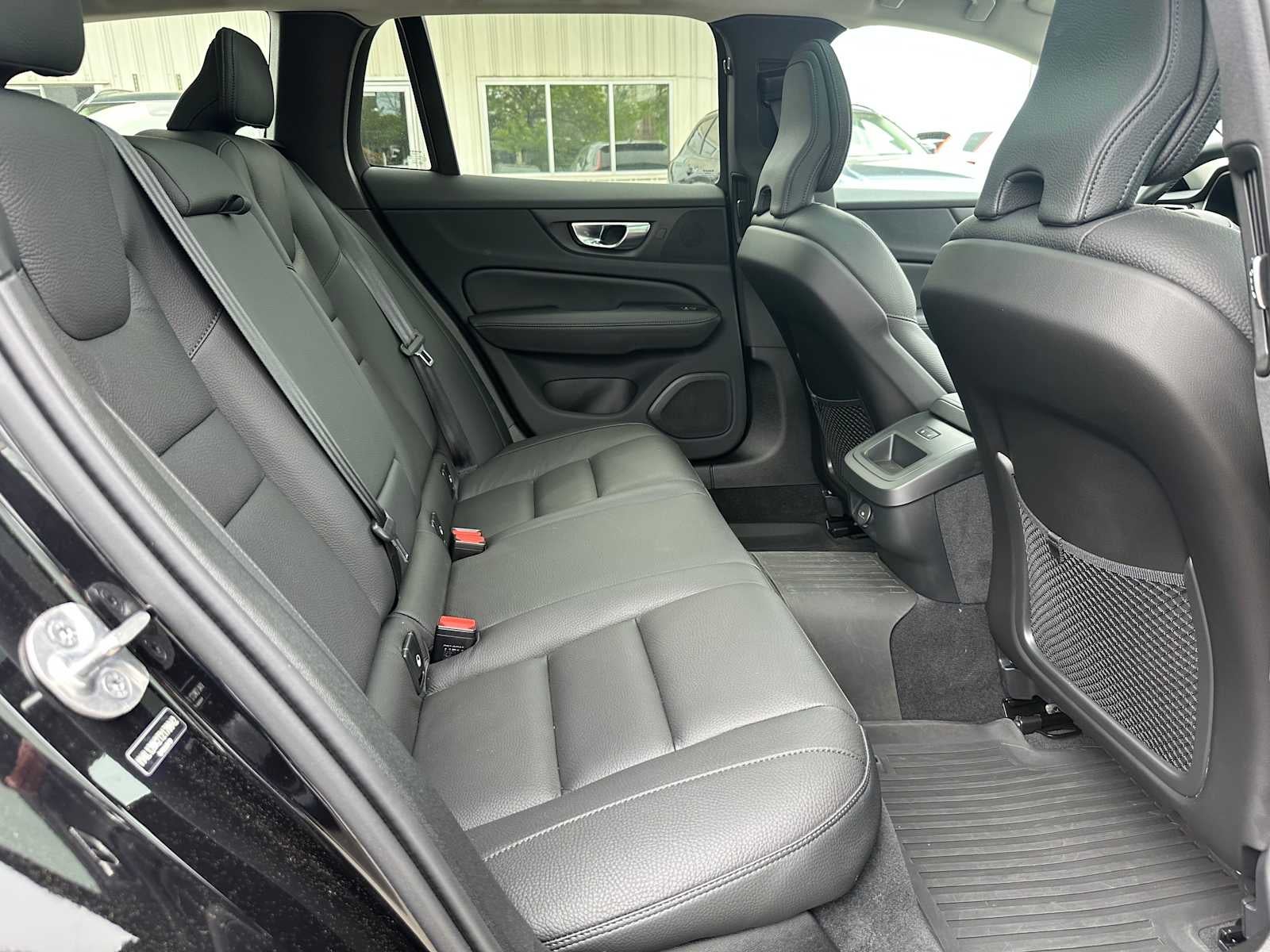 2026 Volvo V60 Cross Country Plus