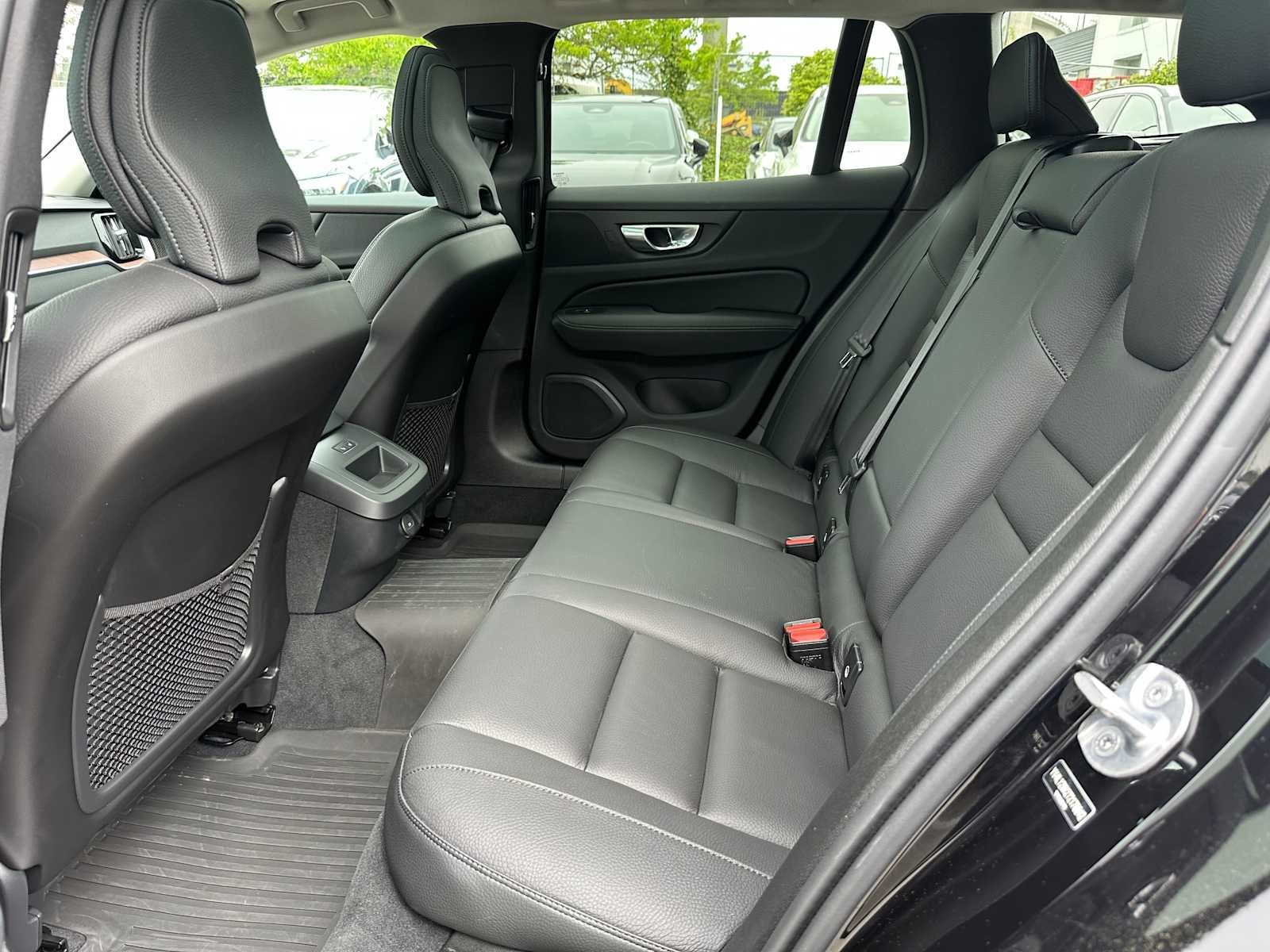 2026 Volvo V60 Cross Country Plus