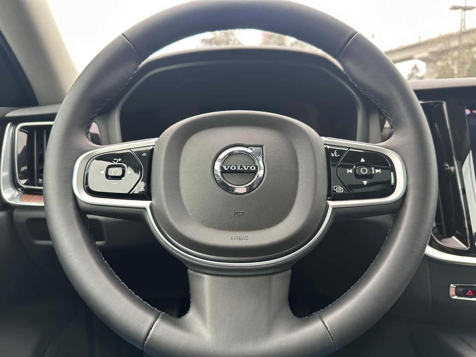2026 Volvo V60 Cross Country Plus