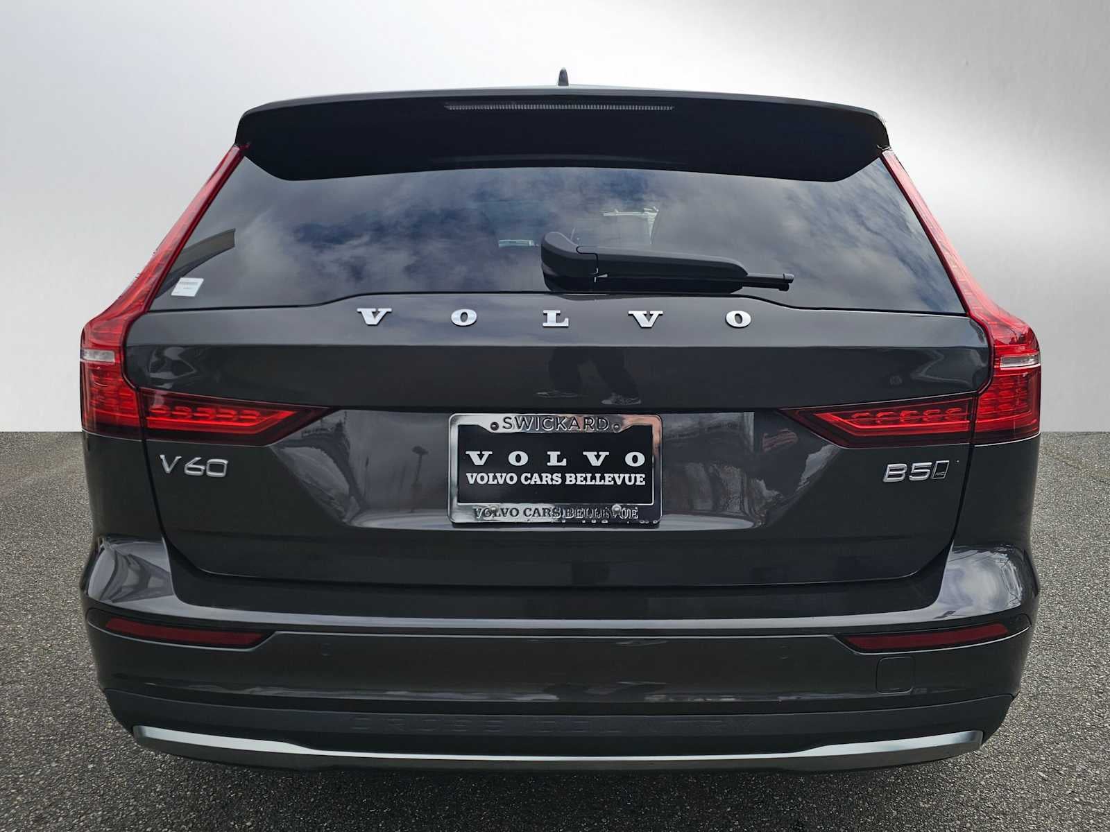 2025 Volvo V60 Cross Country Plus