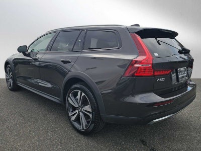 2025 Volvo V60 Cross Country Plus