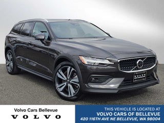 2025 Volvo V60 Cross Country Plus