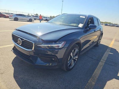 2025 Volvo V60 Cross Country Plus
