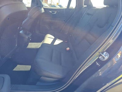 2025 Volvo V60 Cross Country Plus