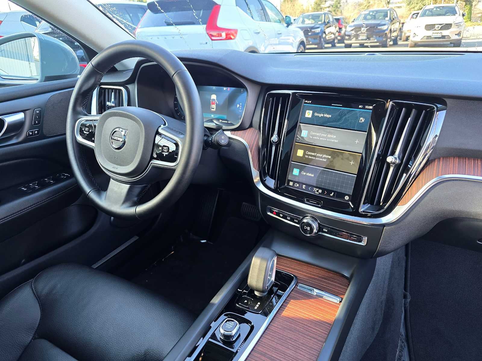 2025 Volvo V60 Cross Country Plus