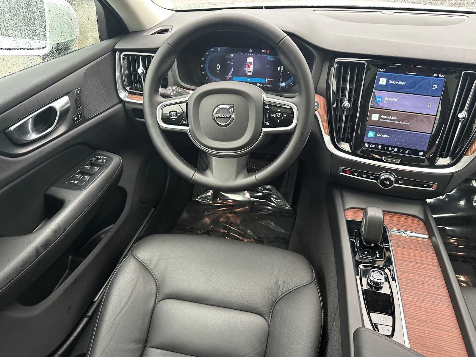 2025 Volvo V60 Cross Country Plus