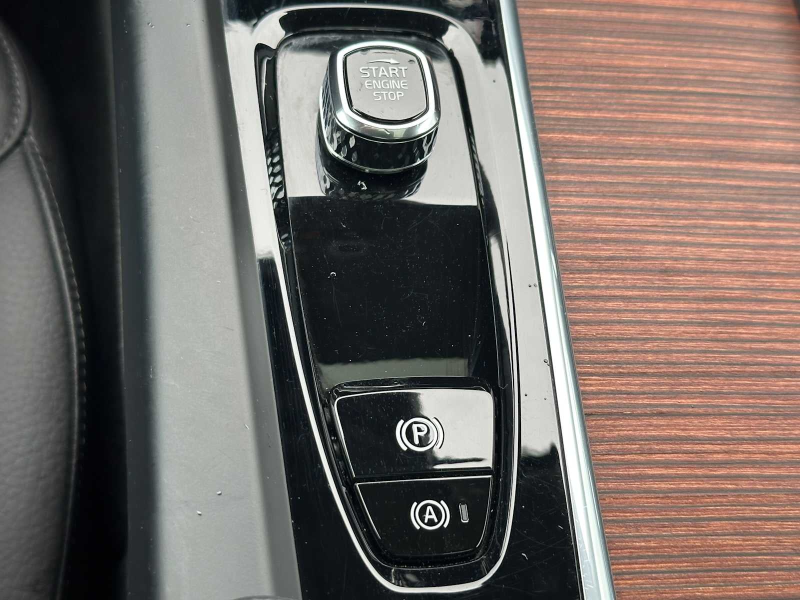 2025 Volvo V60 Cross Country Plus