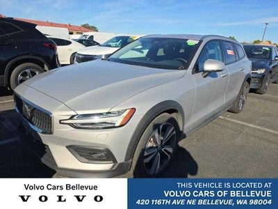 2025 Volvo V60 Cross Country Plus