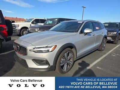 2025 Volvo V60 Cross Country Plus