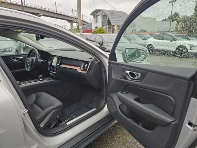 2025 Volvo V60 Cross Country Plus