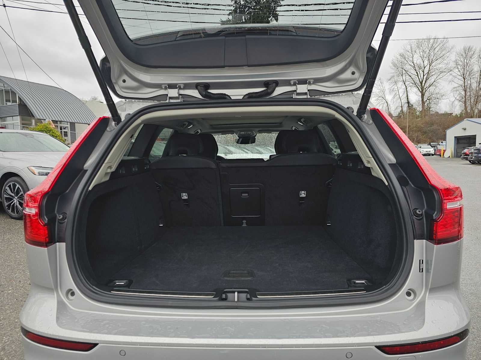 2025 Volvo V60 Cross Country Plus