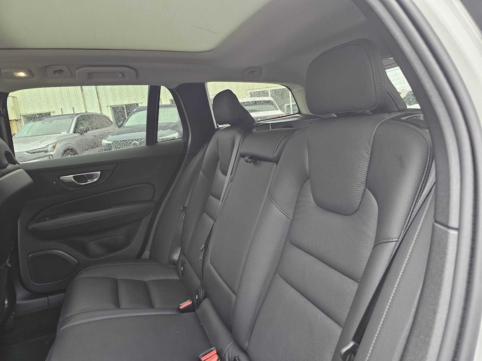 2025 Volvo V60 Cross Country Plus