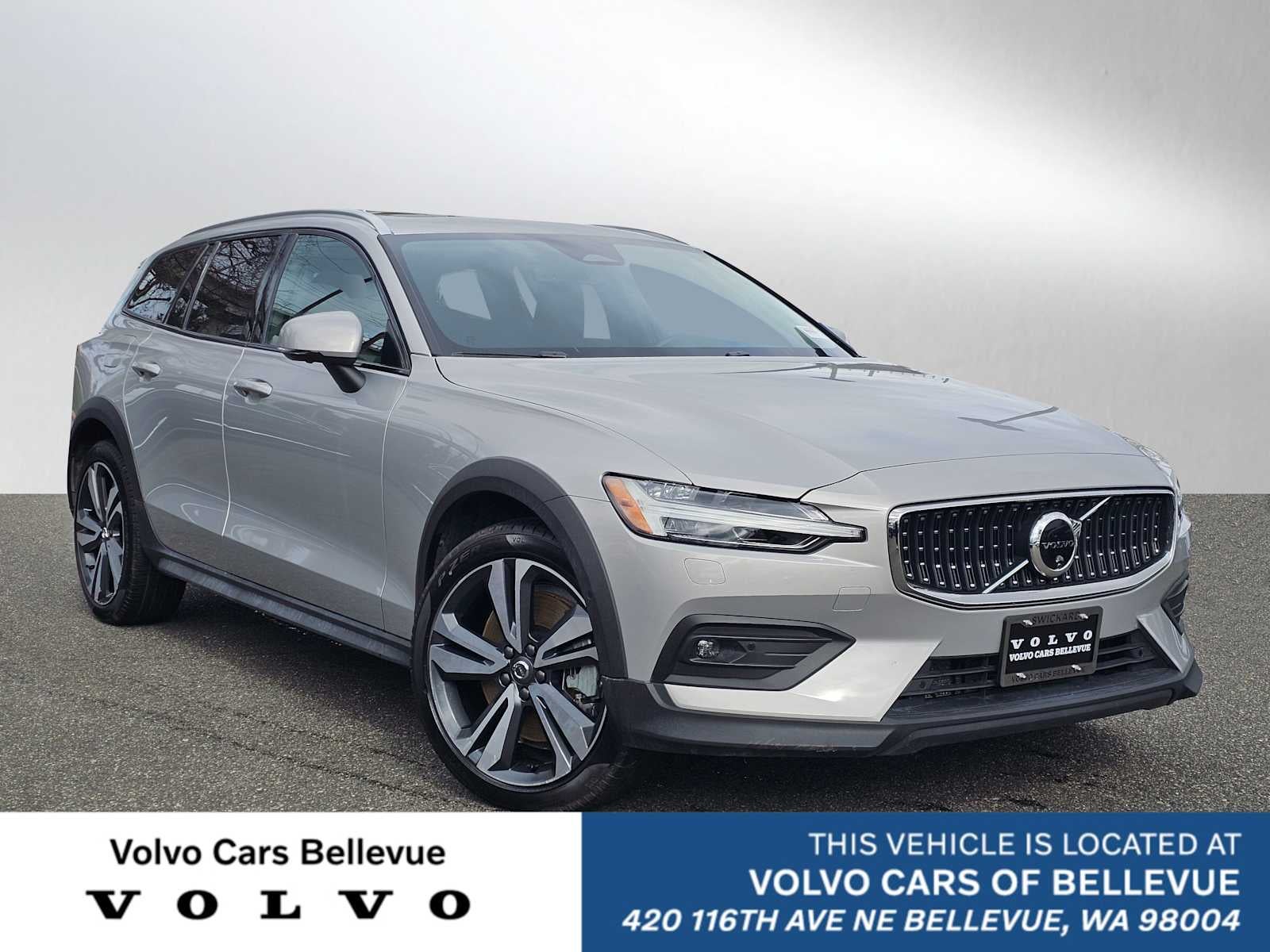 2025 Volvo V60 Cross Country Plus