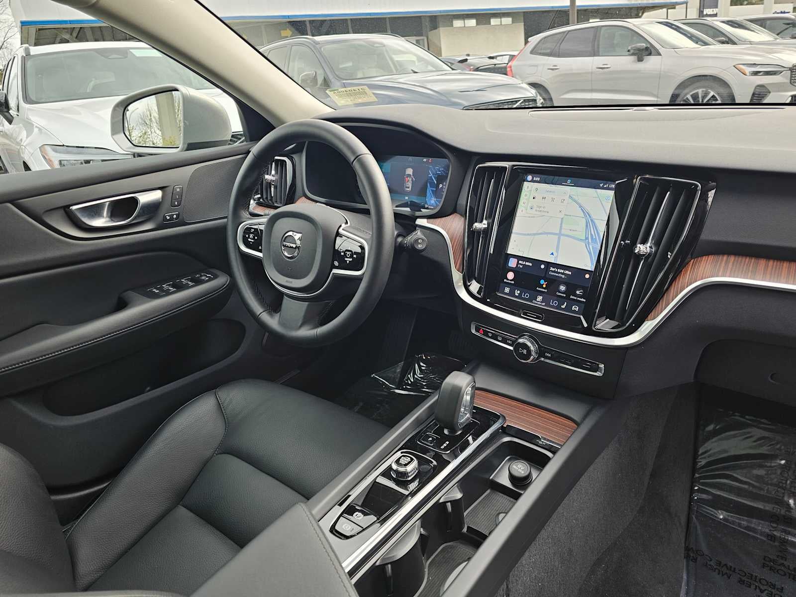 2025 Volvo V60 Cross Country Plus