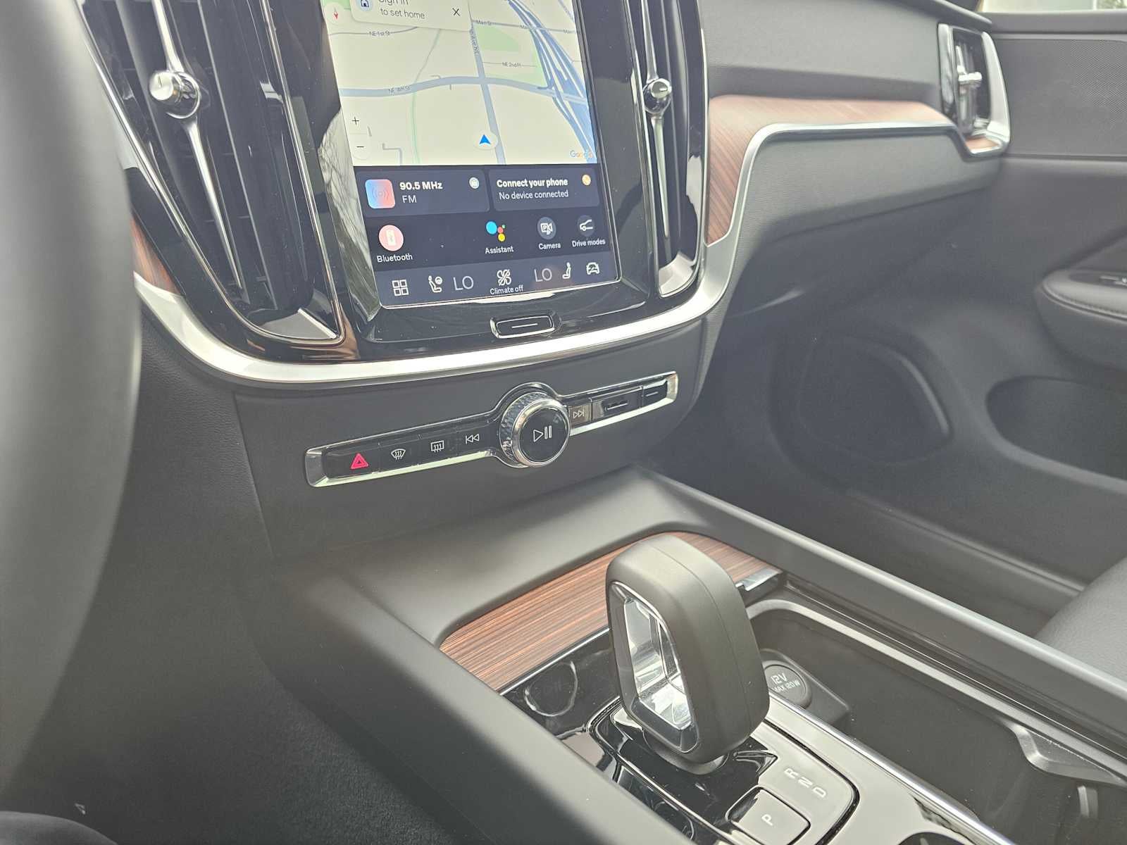 2025 Volvo V60 Cross Country Plus