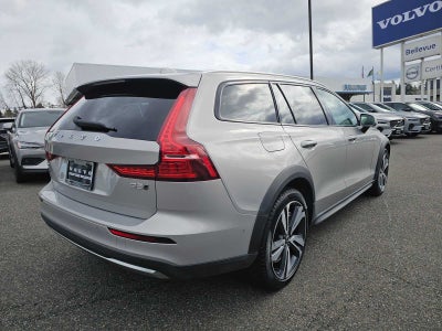 2025 Volvo V60 Cross Country Plus